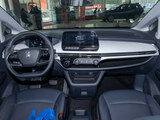 2023款 奔腾NAT PRO 智享出行版 425km
