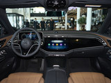 2025 YE(M) Ŀ E 300 A\Ӱ