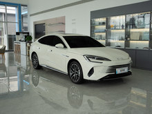 2024  sҫ DM-i 1.5L 121km A