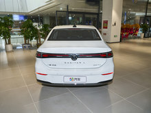 2026 v L 300TSI DSG Ӣ