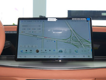 2025 {07 EV 610Ǻ