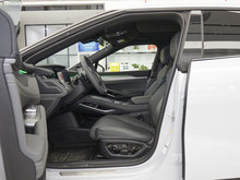 2025 L EV { 550km ׿Խ