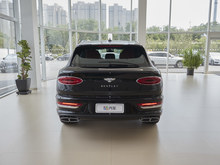 2024 Խ 4.0T V8 LS