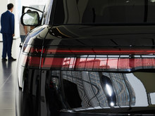 2025 vN9 s