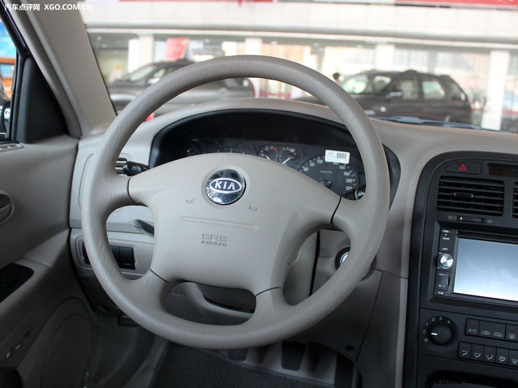 汽车图片 起亚 东风悦达起亚 远舰 > 中控方向盘