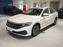 2025  200TSI DSGԽ