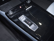 2026�� �µ�A6L e-tron ����������