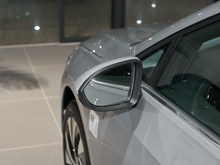 2026�� �߶��� 300TSI R-Line