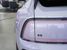2026�� �µ�E5 Sportback �ȷ�Plus��